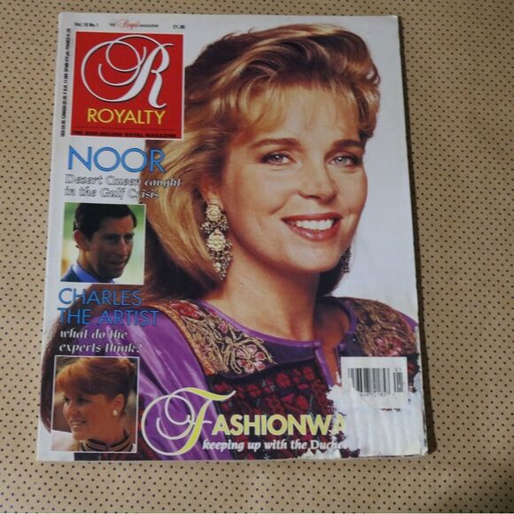 Royalty Vol. 10 #1 Magazine - Picture 1 of 4